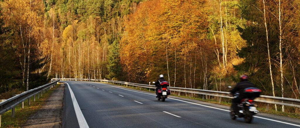 5 Motorcycle Riding Tips in Autumn