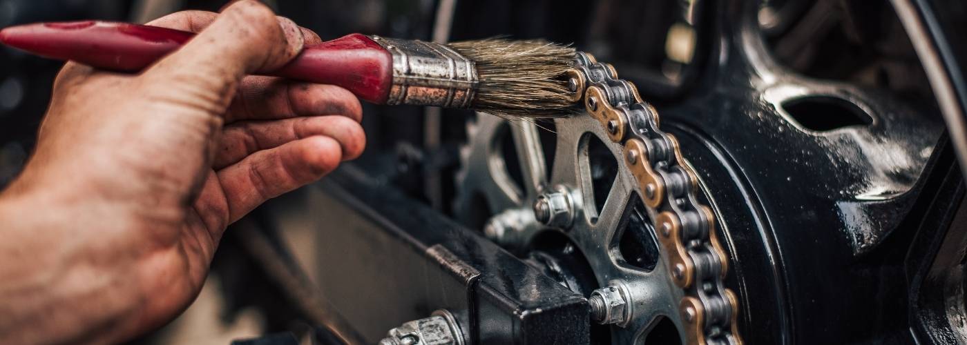 how to clean motorcycle chain