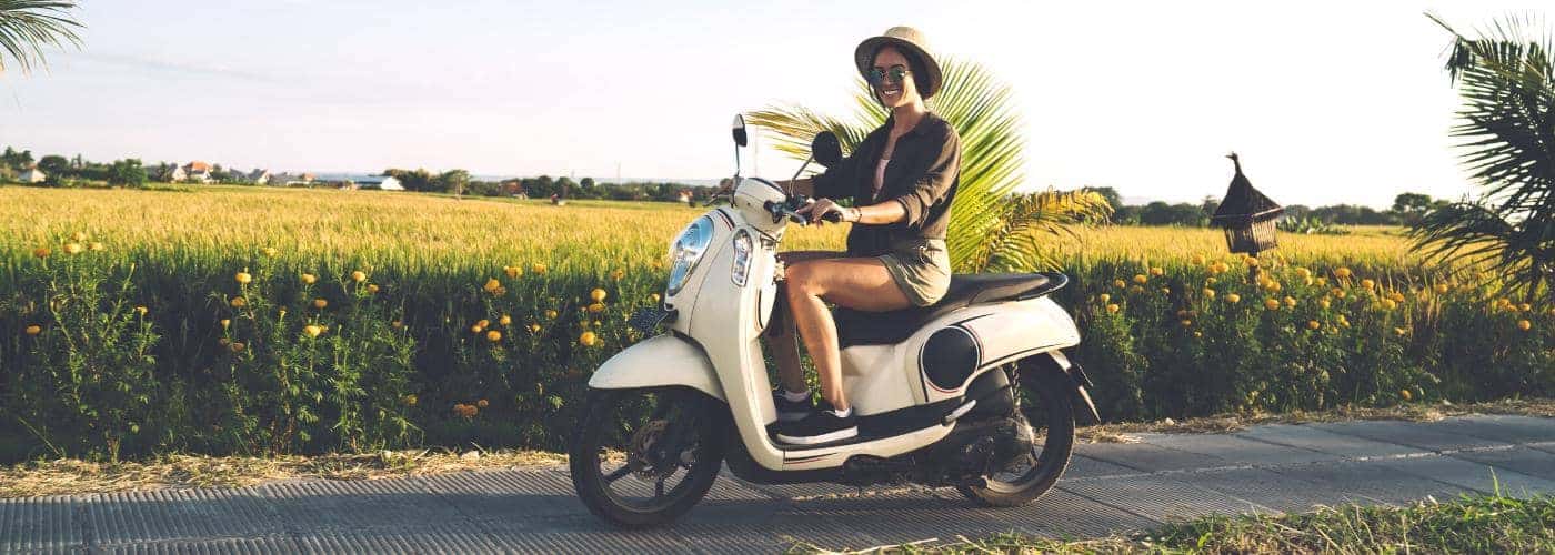 Do Mopeds Need License Plates