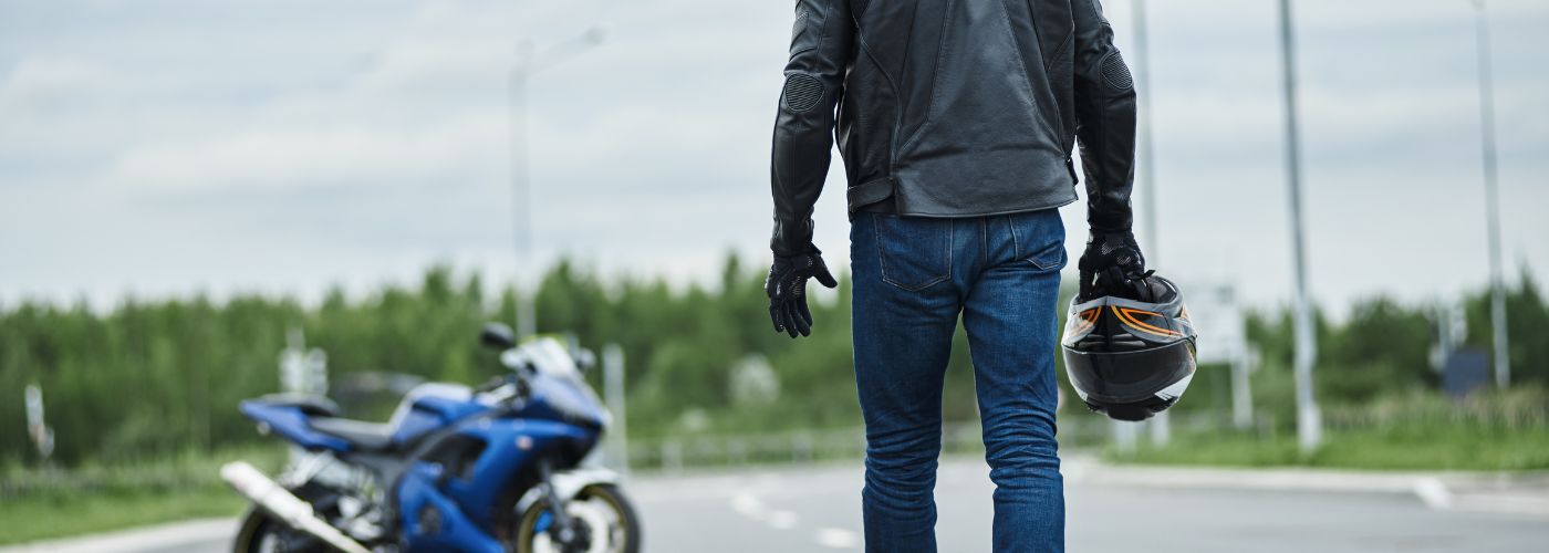How Vests and Jackets Affect Rider Comfort  